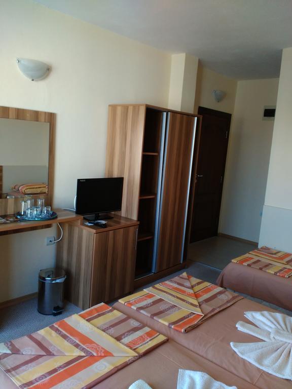Fits Guest House Primorsko Esterno foto