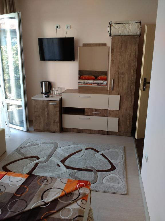 Fits Guest House Primorsko Esterno foto