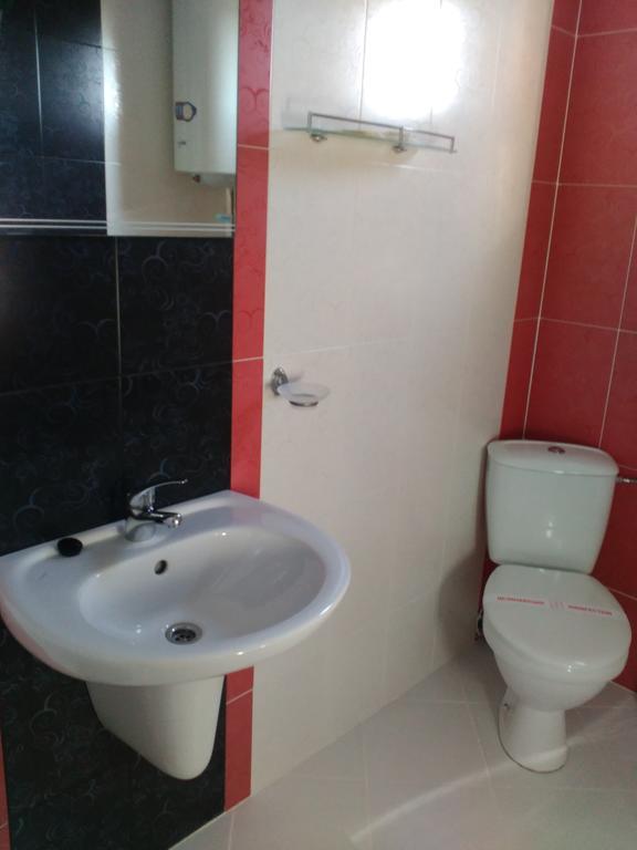 Fits Guest House Primorsko Esterno foto