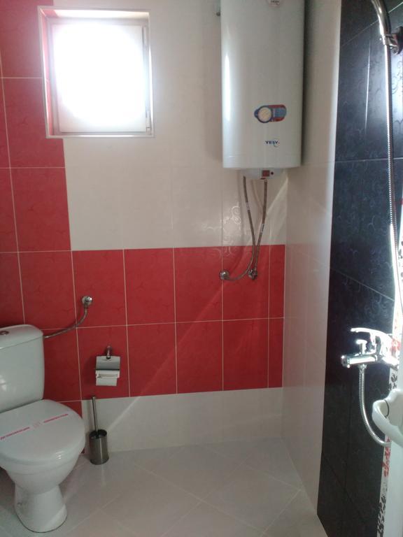 Fits Guest House Primorsko Esterno foto