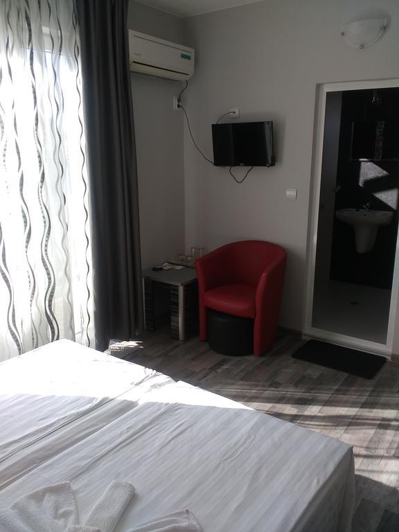 Fits Guest House Primorsko Esterno foto