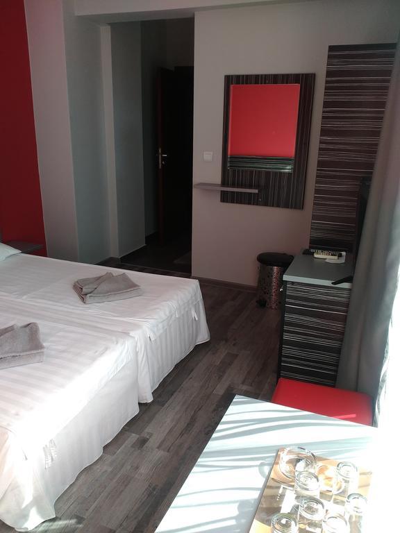 Fits Guest House Primorsko Esterno foto